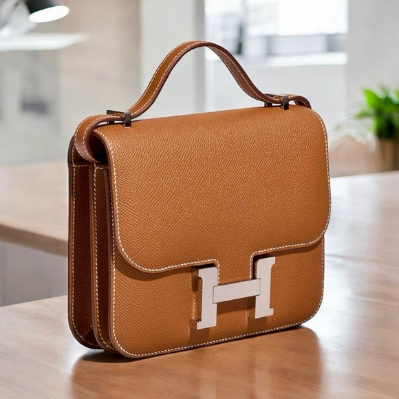 SOLD! HERMES Constance 18 Mini Gold Epsom Leather PHW. Stamp B! - Picture 15 of 16